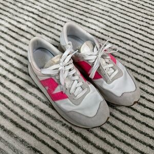 New Balance Women's White and Bright Pink Sneakers